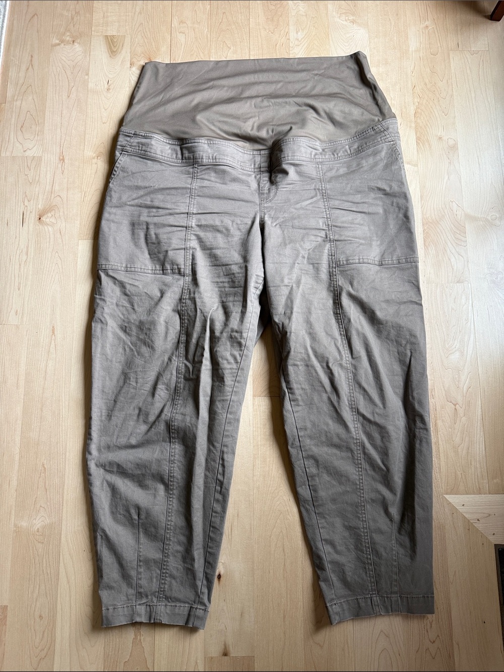 Ingrid & Isabel Cropped Maternity Pull-On Pants in Taupe